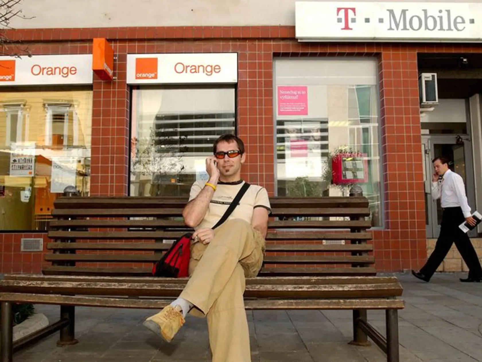 Mobilný operátor Orange hlási rozsiahle výpadky internetu aj televízie. Dôvodom je údržba.