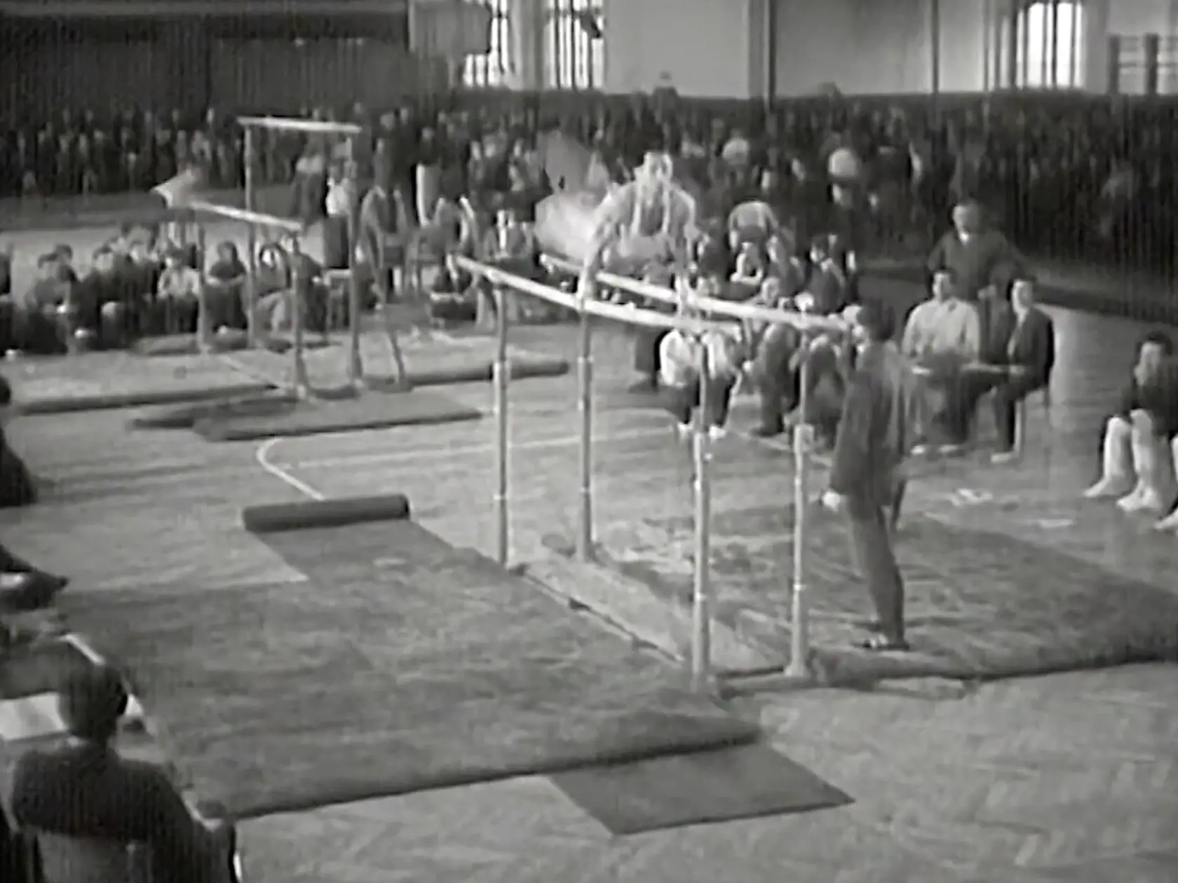 Pavlovi sa výborne darilo nielen na olympiáde, ale aj na svetových majstrovstvách. V Moskve roku 1958 získal s družstvom bronz, z ktorého sa radoval aj v roku 1962 v Prahe.