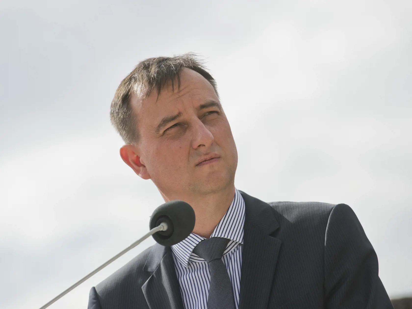 16. septembra 2013: Tlačová konferencia hnutia Nová väčšina - Dohoda sa uskutočnila v budove Sklad č. 7, nábrežia Dunaja pri OC Eurovea v Bratislave 16. septembra 2013. Témou bolo predstavenie programu kandidáta na predsedu Bratislavského samosprávneho kraja Daniela Krajcera (na snímke).
