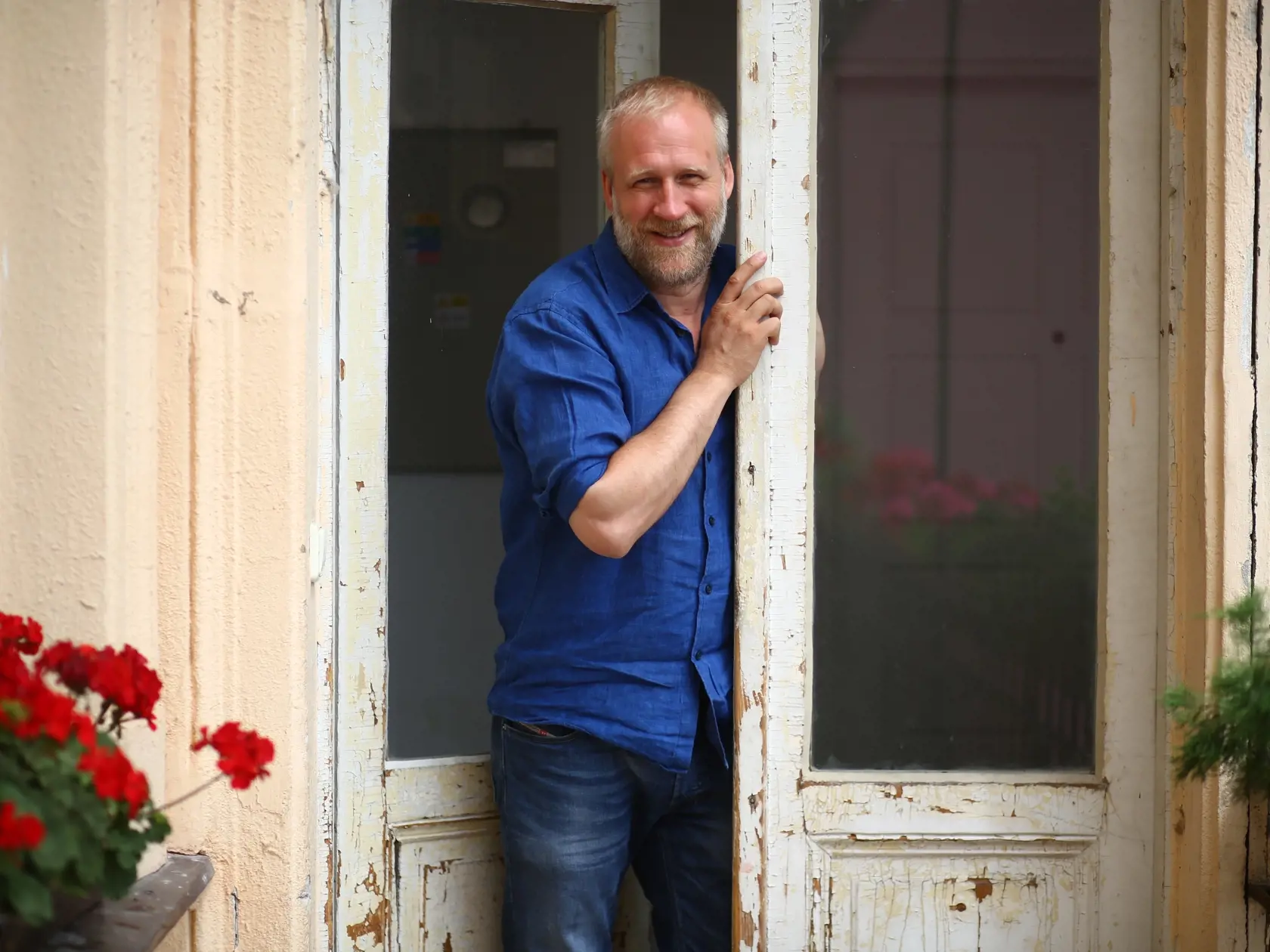 Peter Bebjak sa pochválil historkou, počas ktorej skončil po zásahu kukláčov na polícii.