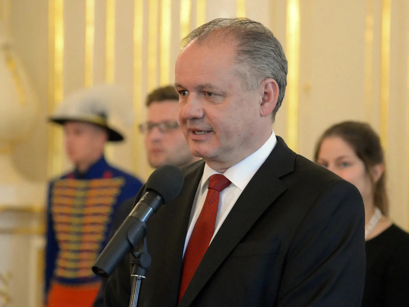 Prezident Andrej Kiska tvrdí, že ľudia necítia efekt drahej informatizácie.
