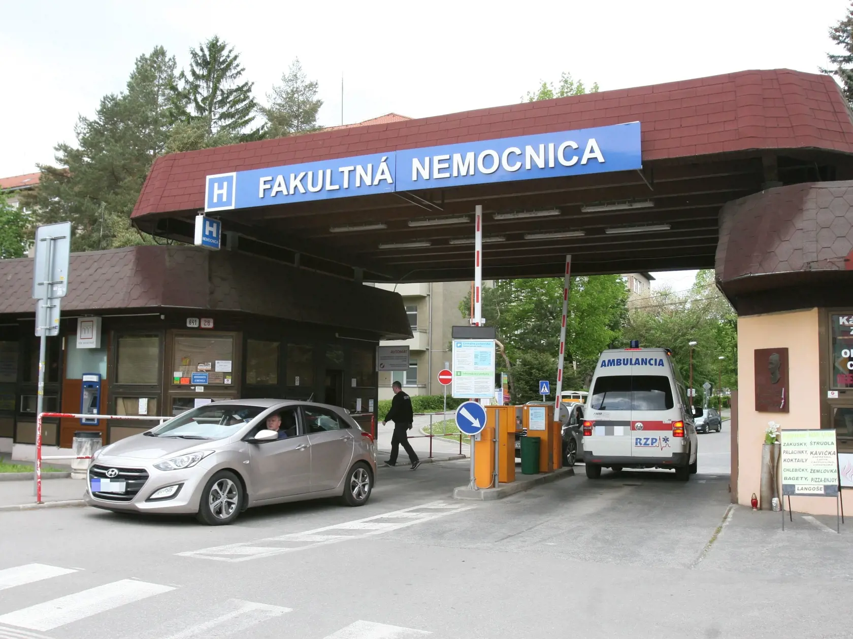 Pôrodnicu v Trenčíne oceňujú mamičky aj experti. Primár gynekologického oddelenia tvrdí, že pacientky treba upokojiť.