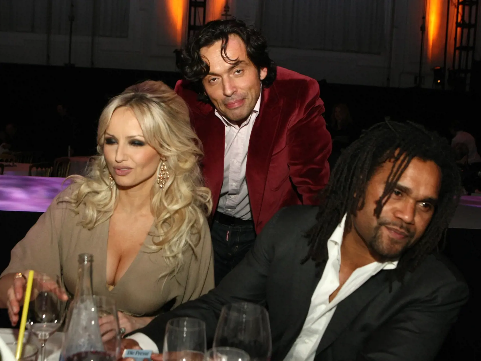 Wienna Awards 2009
odovzdavanie cien osobnostiam mody  - moda - ocenenie
Adriana Sklenarikova a Christian Karembeu
16.03.2009 Vieden/ Rakusko
foto: Matej Kalina
pôvodný súbor:IMG_foto_MATEJ KALINA_38946.JPG