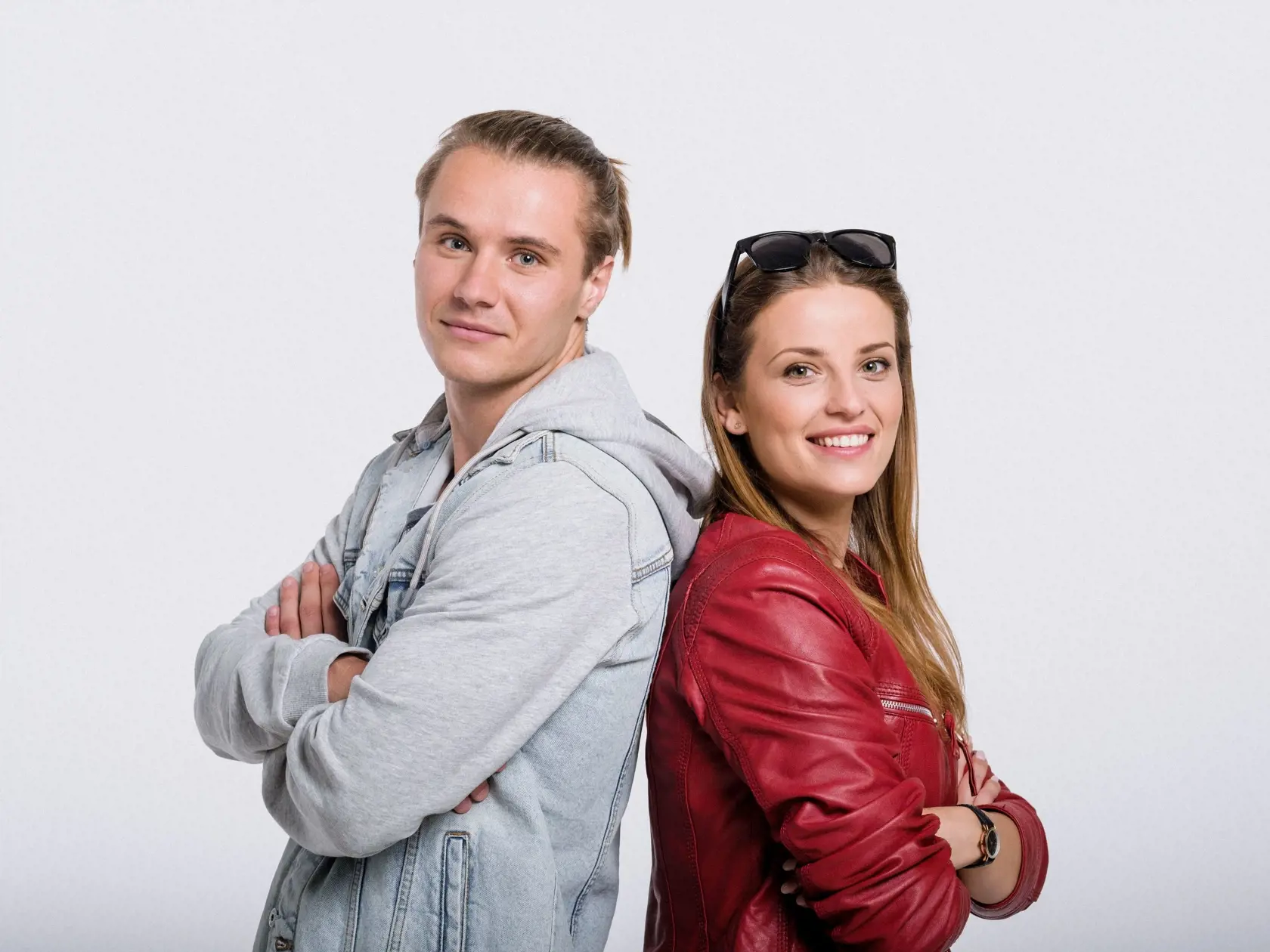 Róbert Sipos a Martina Zábranská zo seriálu Priznanie.