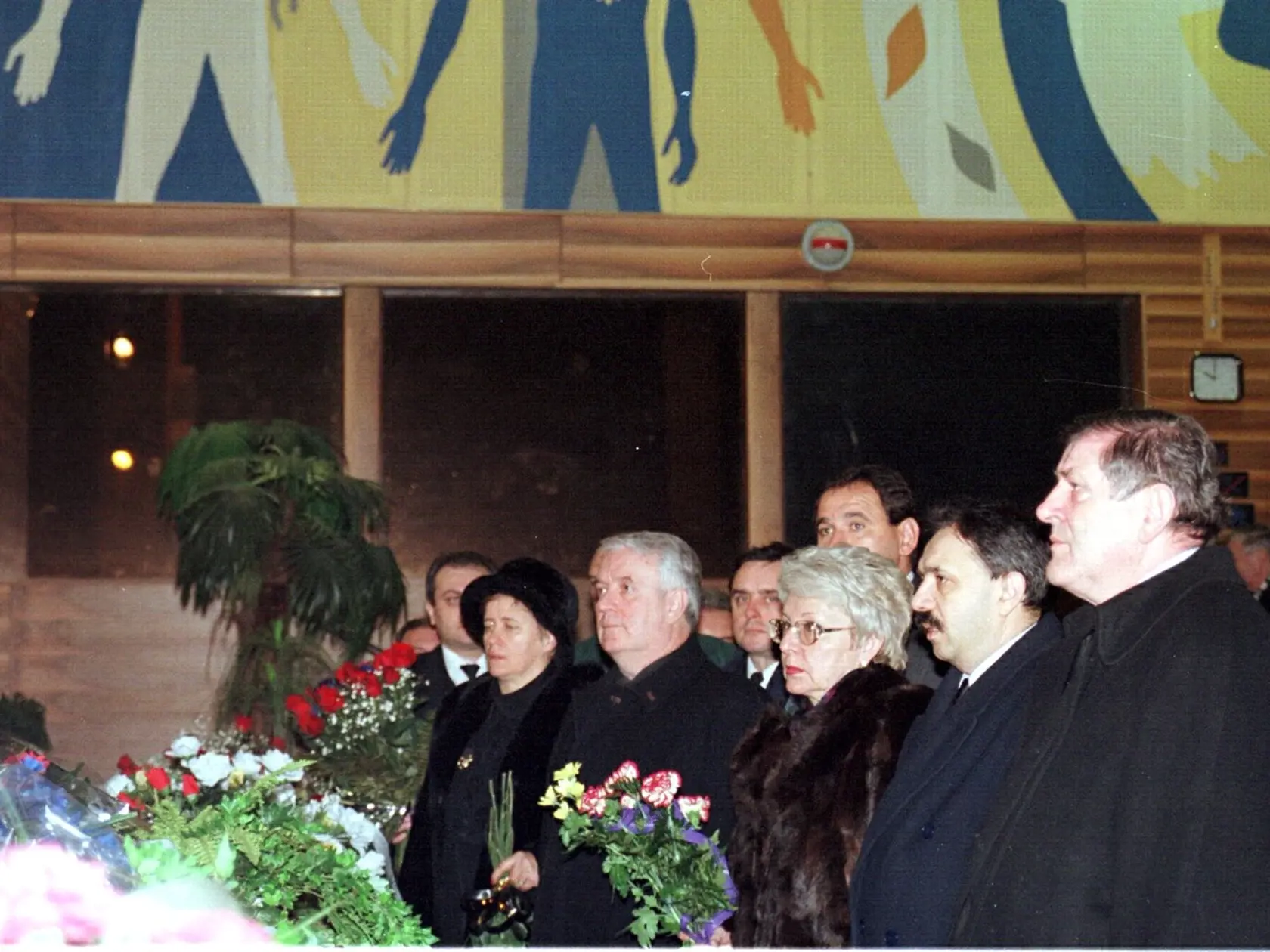 Posledná rozlúčka s ex-ministrom hospodárstva a  bývalým generálnym riaditeľom SPP Jánom Duckým   15. januára 1999 v Bratislave.