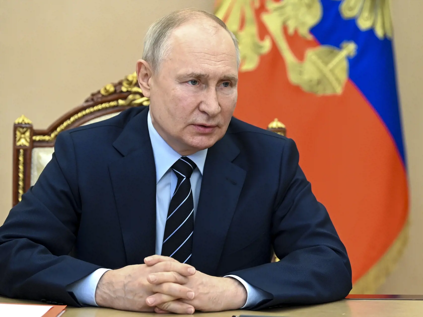Ruský prezident Vladimir Putin predsedá zasadnutiu Bezpečnostnej rady prostredníctvom videokonferencie v Kremli v Moskve 14. júla 2023.