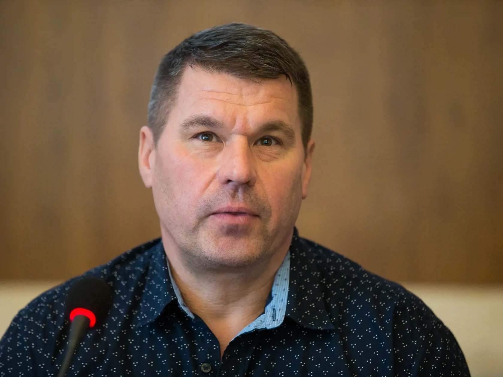 Tlačová konferencia k pripravovanému galavečeru Krištáľové krídlo v Bratislave. Na snímke Ján Ťapák.