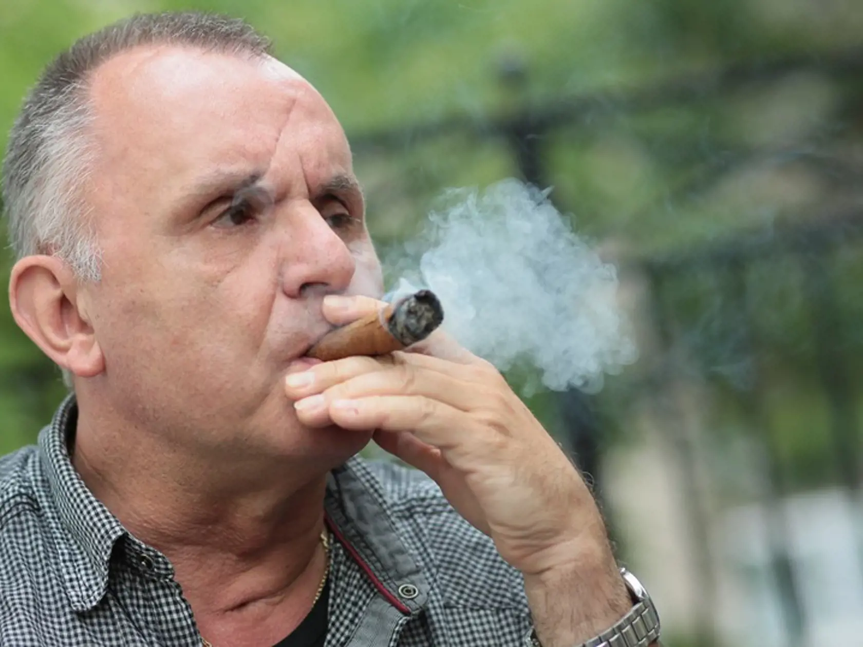 Jožo Ráž a jeho neodmysliteľná cigarka.