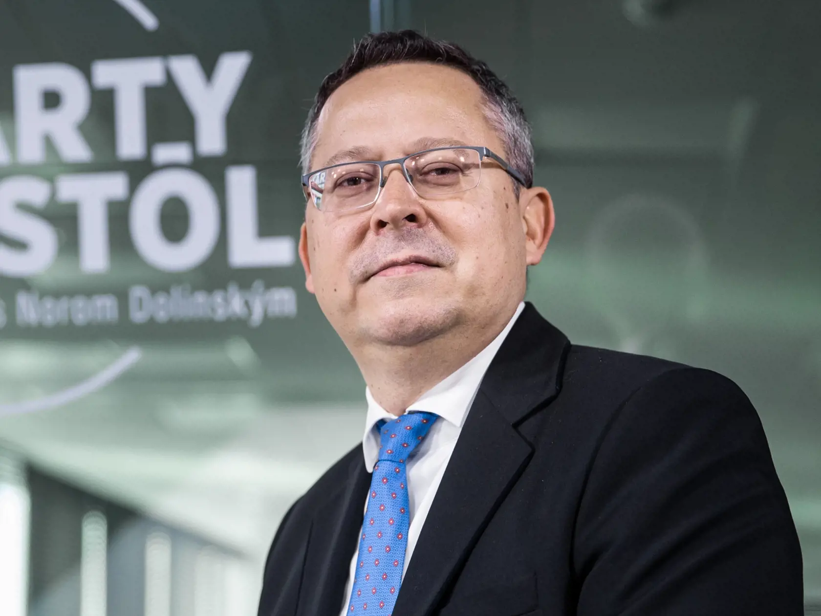 Diskusná relácia "Karty na stôl", ktorej hosťom bol Ladislav Kamenický.