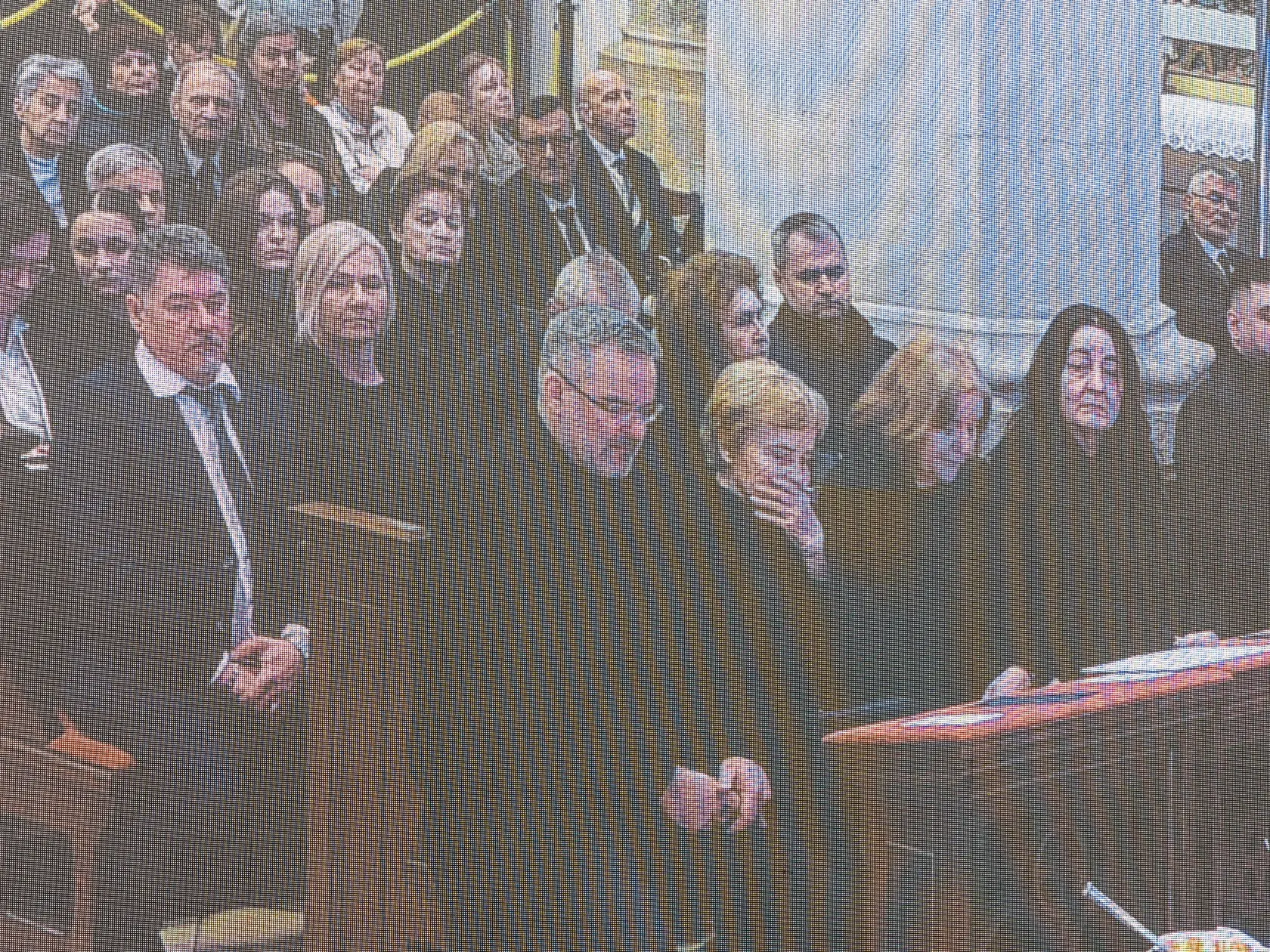 Posledná rozlúčka s hercom Štefanom Kvietikom za účasti rodiny aj verejnosti v Katedrále sv. Martina v Bratislave.