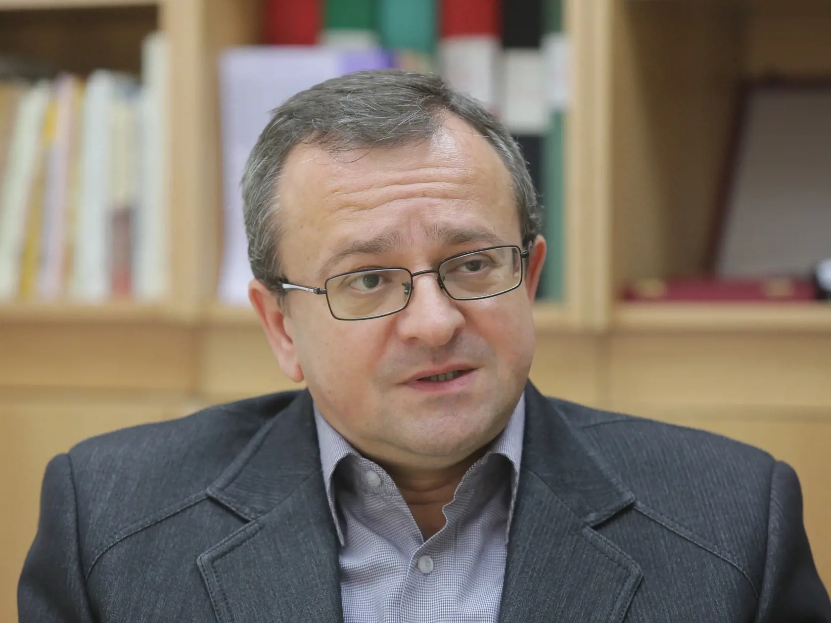 Riaditeľ Slovenskej spoločnosti pre zahraničnú politiku ( SFPA ) Alexander Duleba.