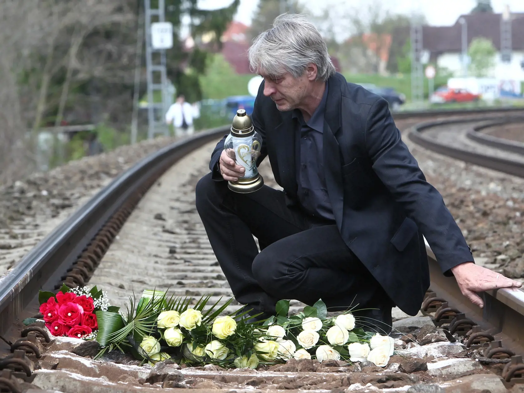 29. apríl 2014 sa čiernym písmom navždy vryl do pamäte fanúšikov českej hudby. V tento deň totiž spáchala pod kolesami vlaku speváčka Iveta Bartošová (†48) samovraždu. Táto udalosť najviac poznačila jej blízkych a rodinu, najmä syna Artura. Na FOTO Josef Rychtář, vdovec po speváčke.