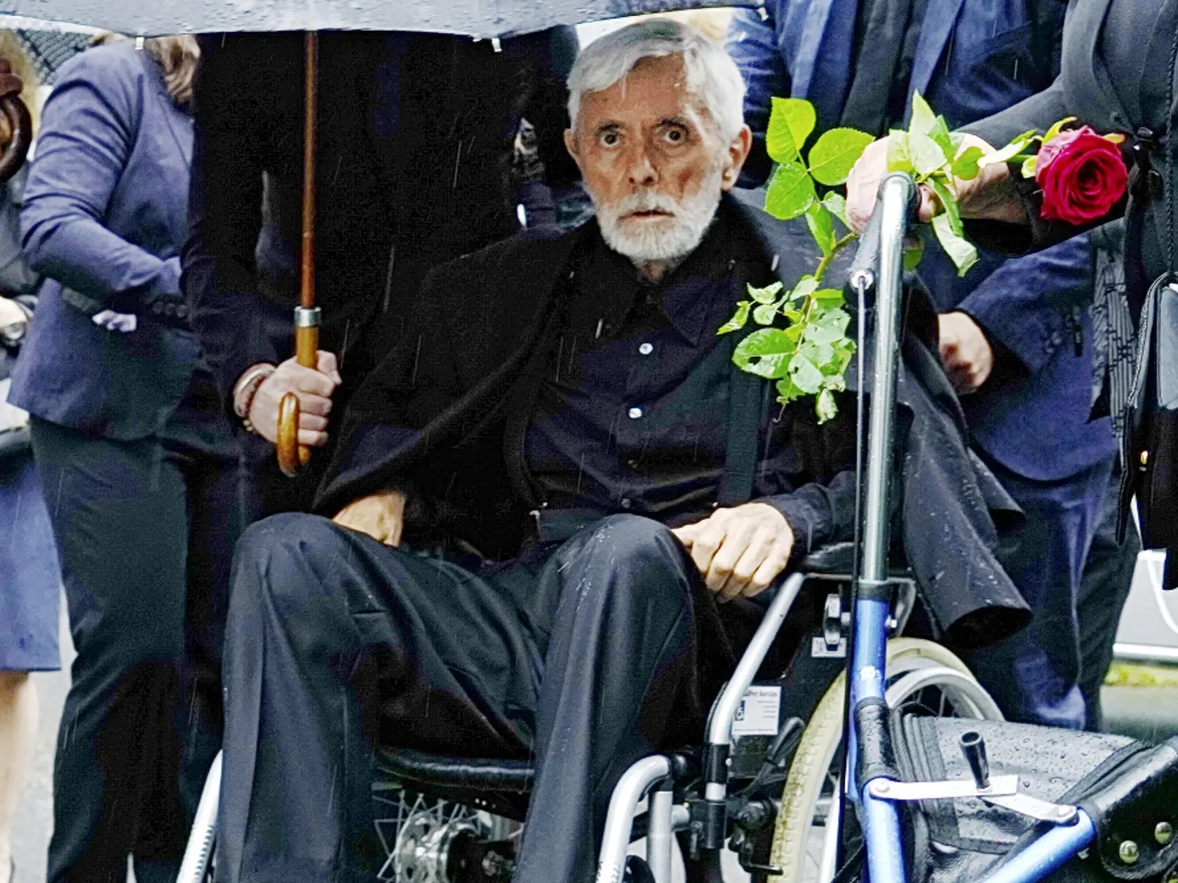 Omše sa zúčastnil aj
manžel Josef Abrhám.