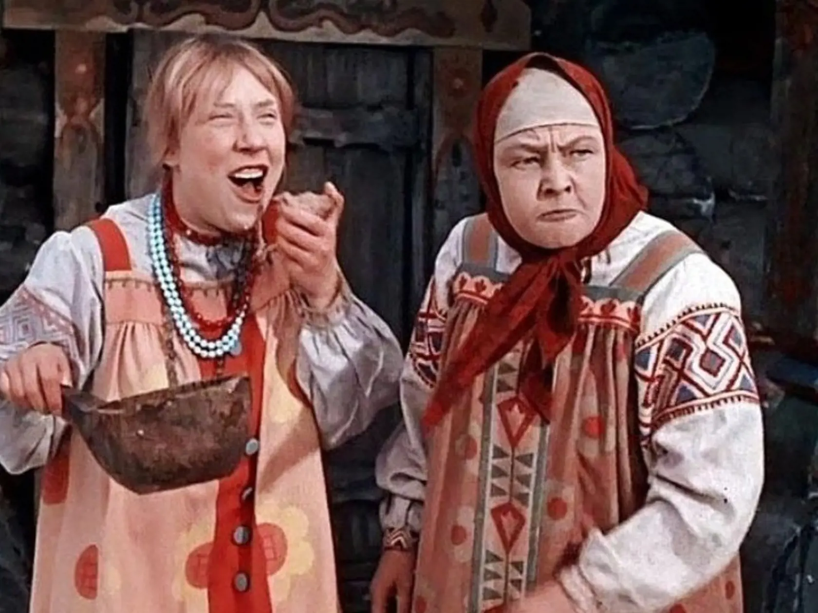 Marfuška (vľavo) z filmu Mrázik