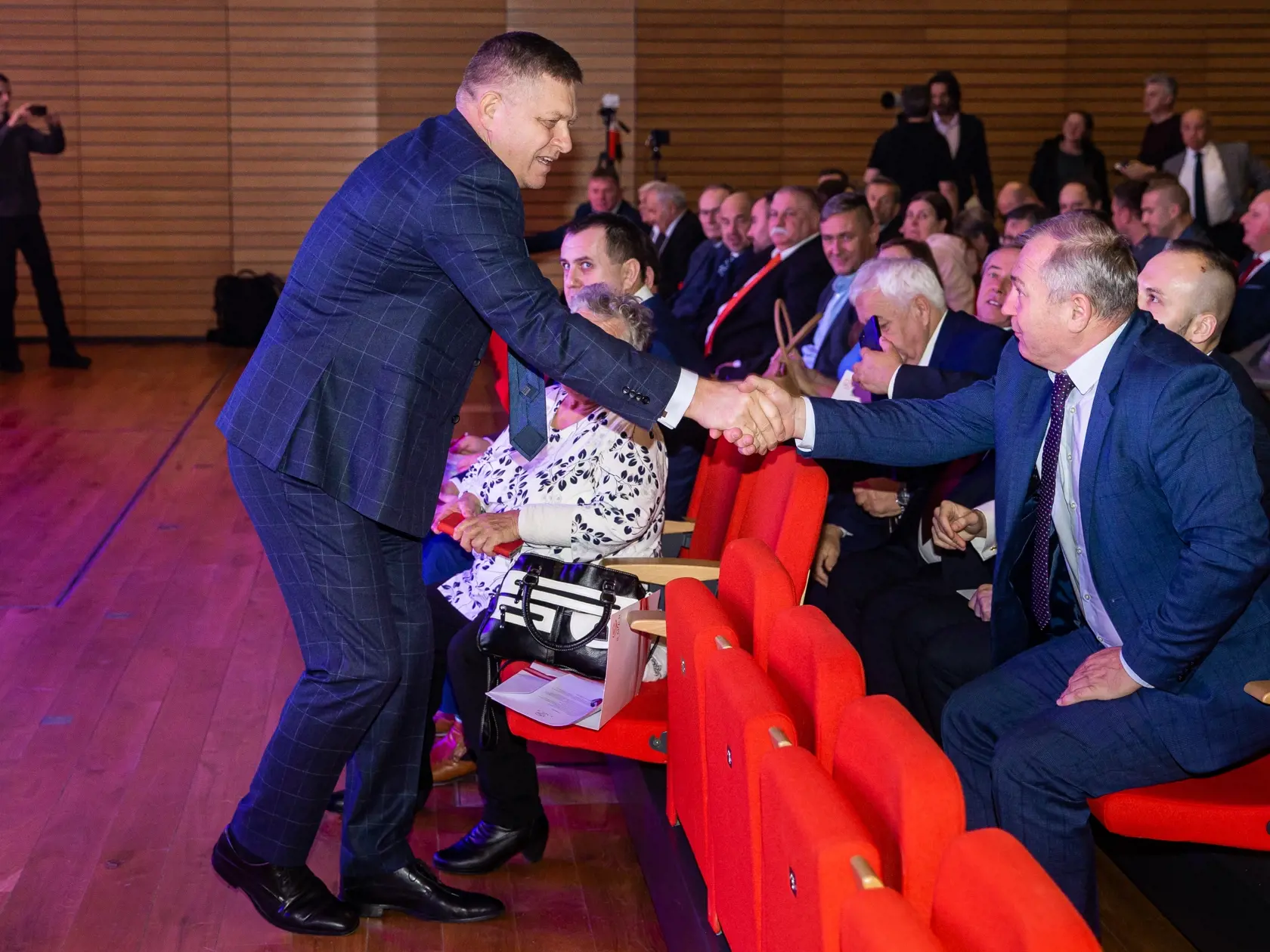 Snem politickej strany SMER-SD v Bratislave. Na snímke Robert Fico.