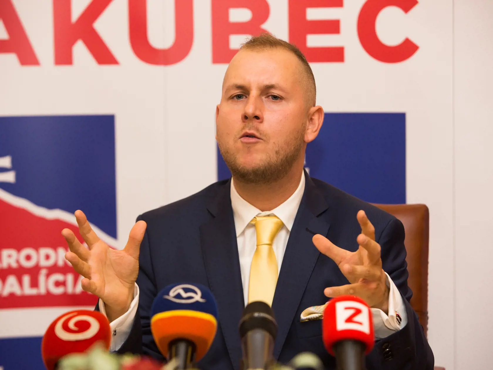 Tlacova konferencia Martina Jakubca v BVeratislavskom Hoteli Devin na ktorej oznamil vstup do politiky.
