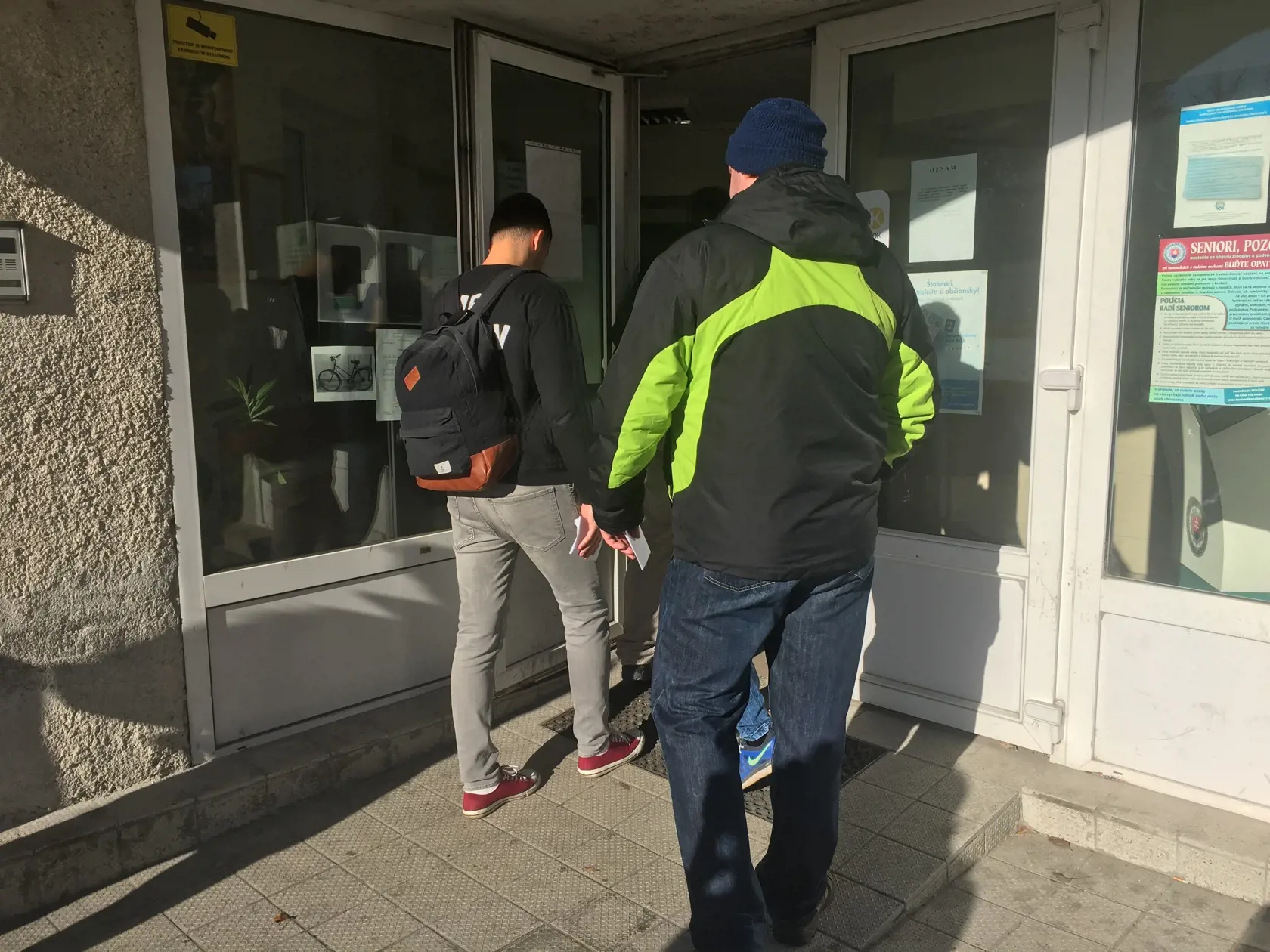Všetci podvedení podali v pondelok na polícii v Rimavskej Sobote trestné oznámenie.