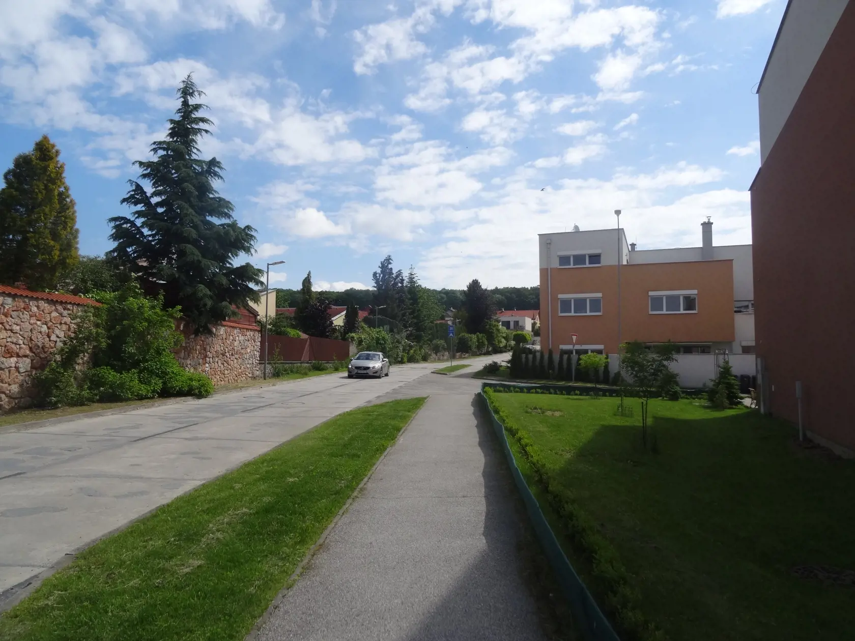 Radovka v ktorej našla nový domov Rezešová st..