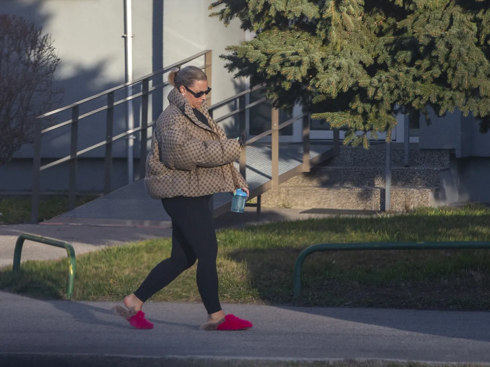 Na snímke je Dominika Cibulková po tréningu v tanečnom štúdiu Dansovia. 