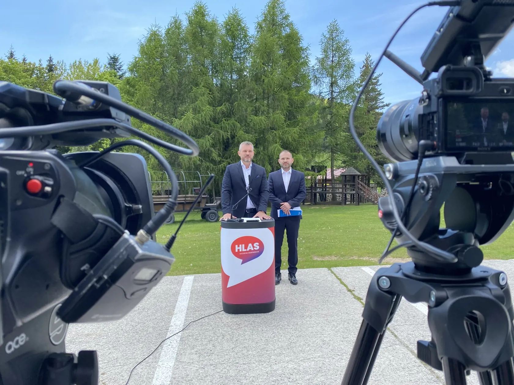 Peter Pellegrini predstavil nového člena strany Branislava Becíka
