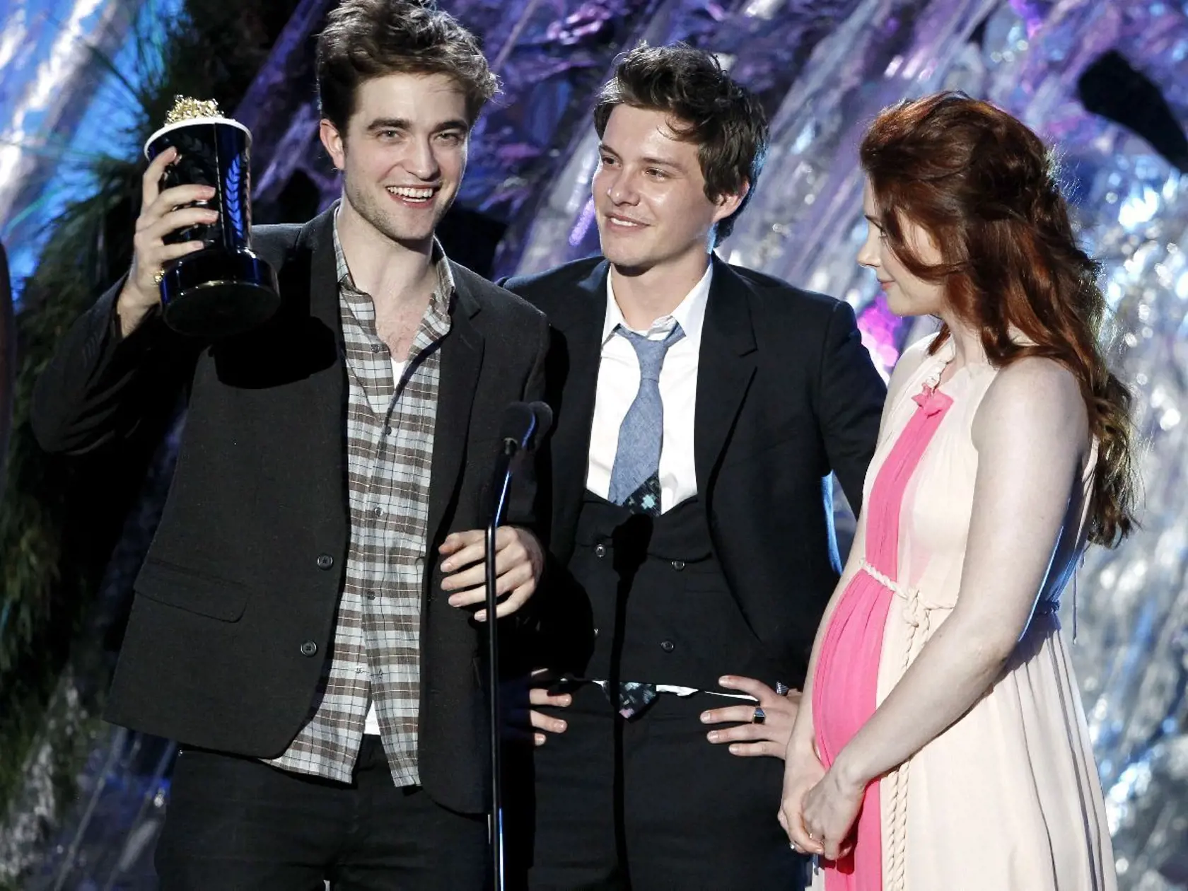 Robert Pattinson si odniesol cenu za najlepší mužský herecký výkon.