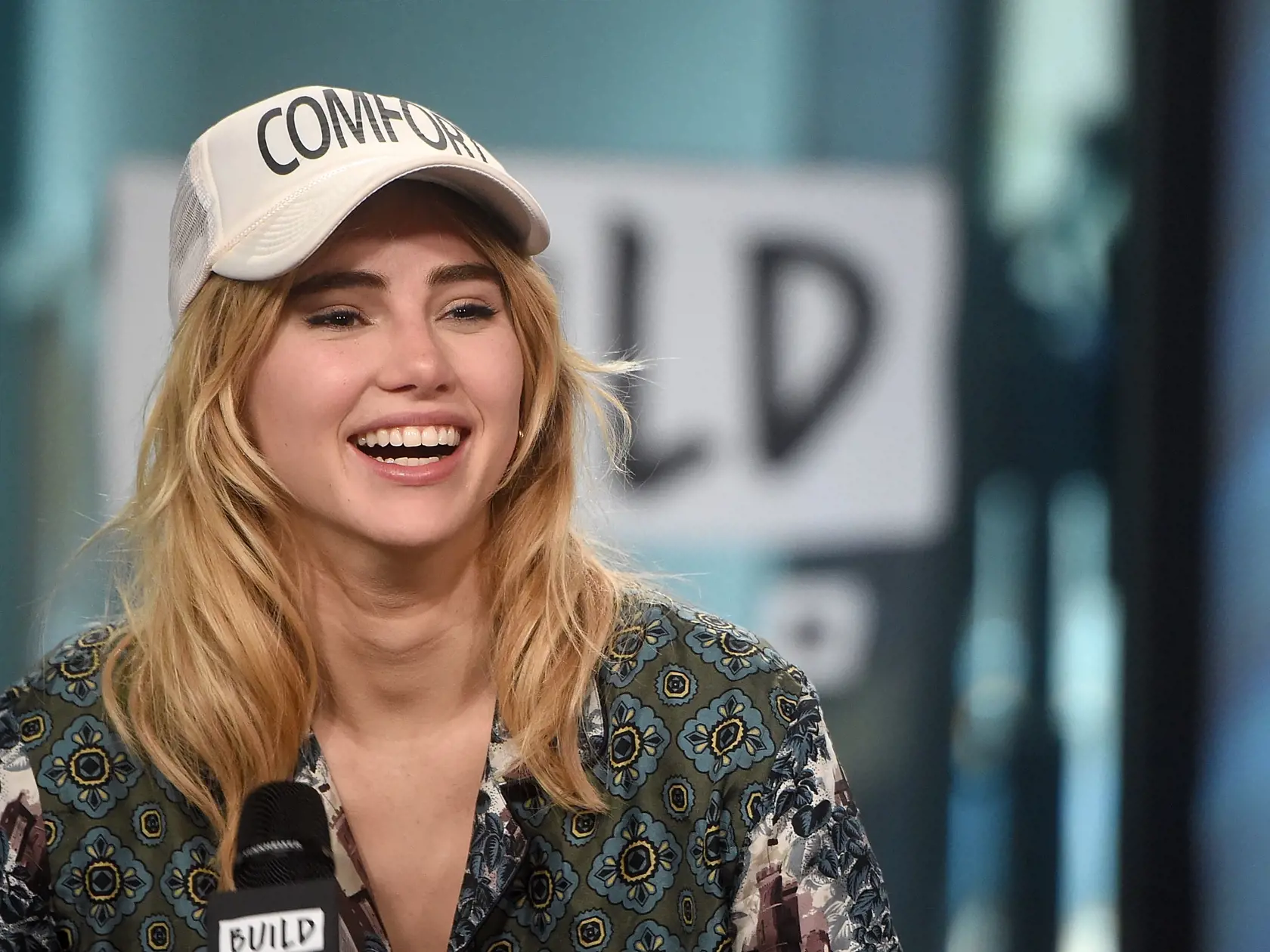 NEW YORK, NY - JUNE 21:  Suki Waterhouse visits Build studios to discussing their new movie "The Bad Batch" at Build Studio on June 21, 2017 in New York City.  (Photo by Jamie McCarthy/Getty Images)