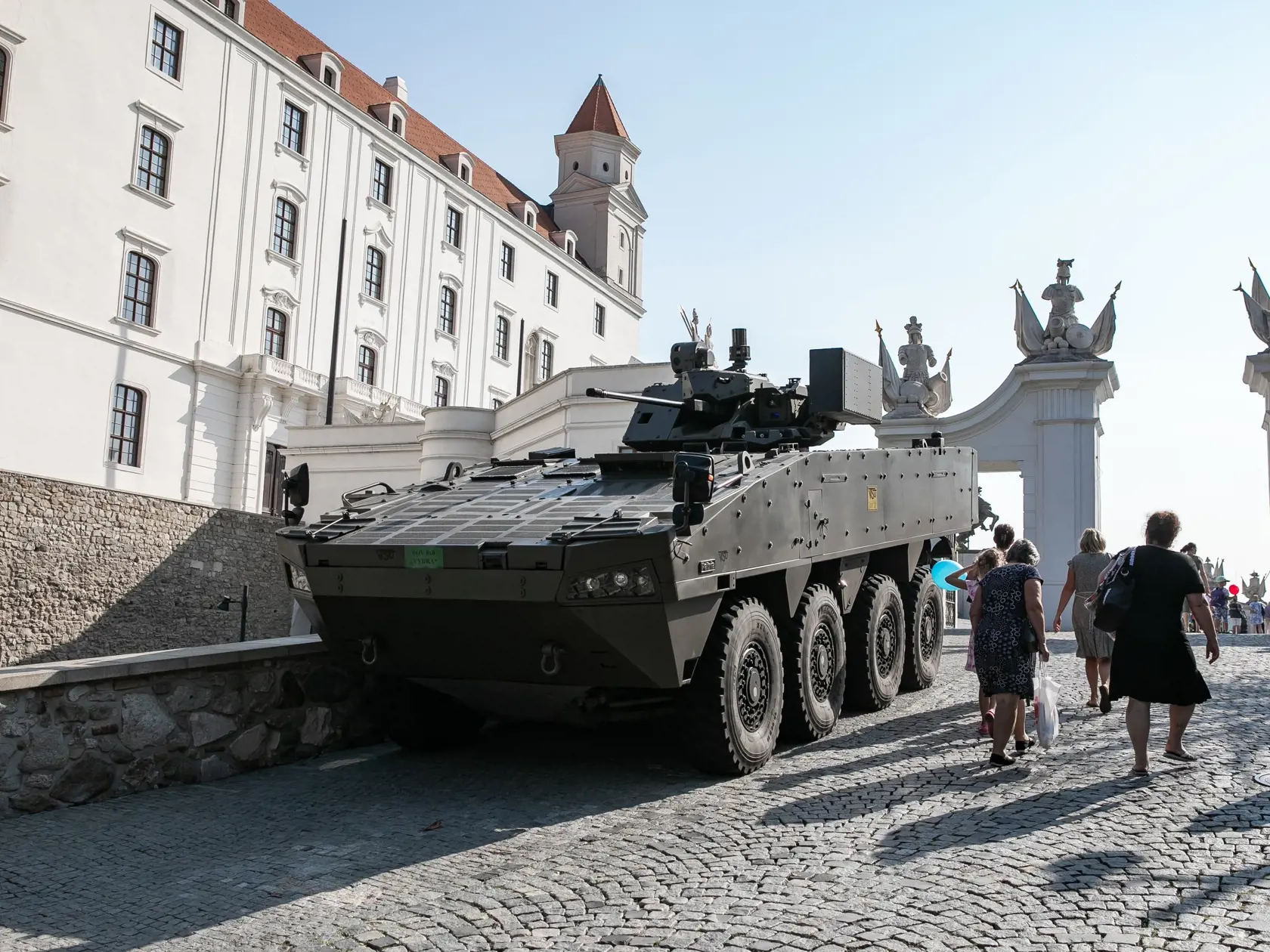 Deň otvorených dverí Národnej rady Slovenskej republiky pri príležitosti 30. plenárneho zhromaždenia.
