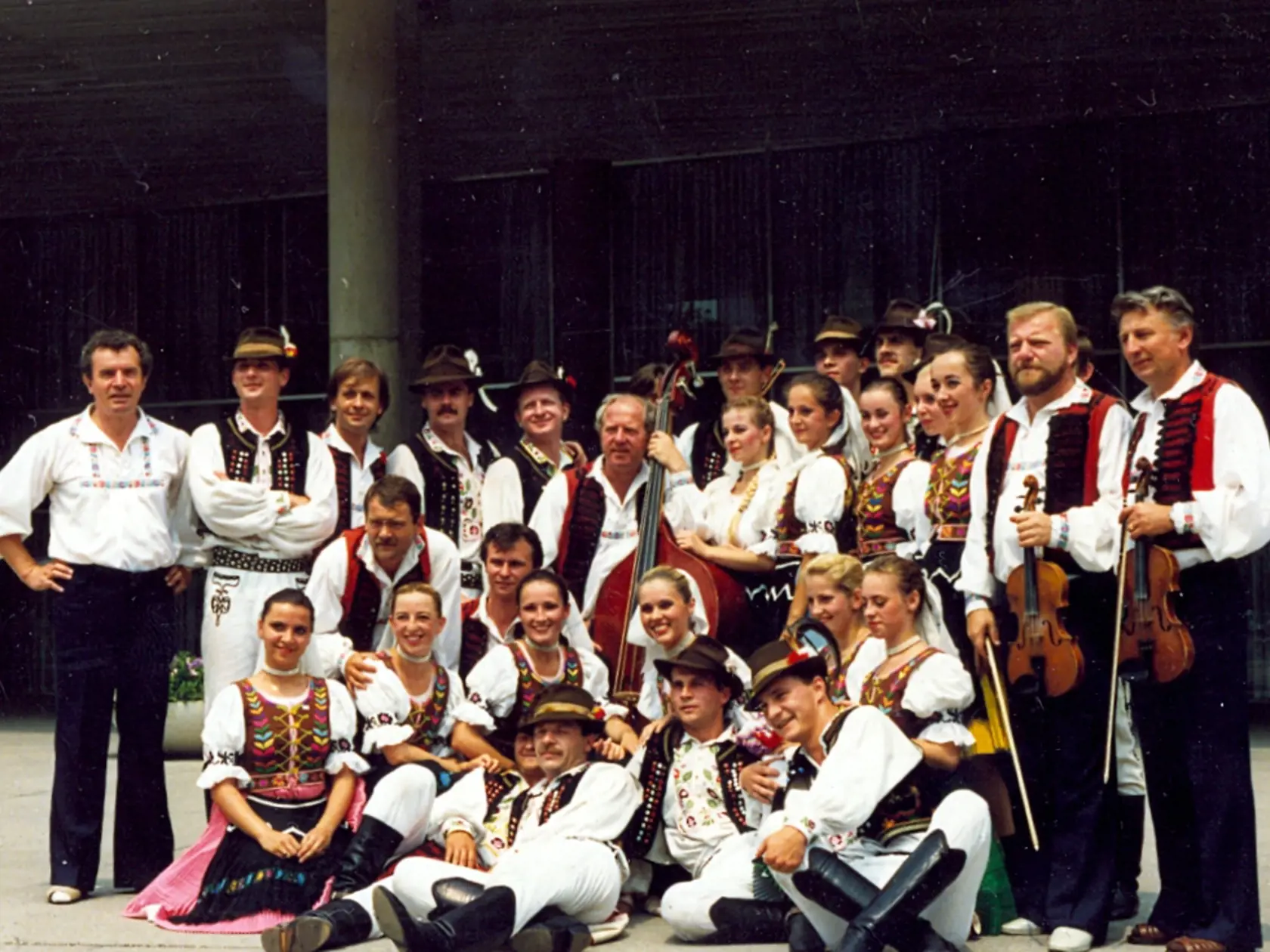 Folklórny súbor Zemplín, ktorého bol Ivan Žecik (vpravo) dlhoročným členom.