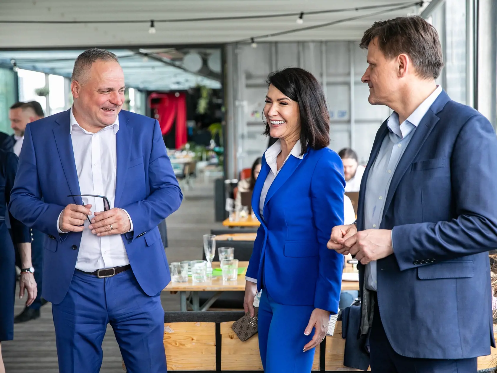 Predstavenie kandidatky strany Sloboda a Solidarita. Téma: Stretnutie našich TOP 30 kandidátov. Na snímke je Jana Cigániková, Alojz Hlina a Juraj Droba.