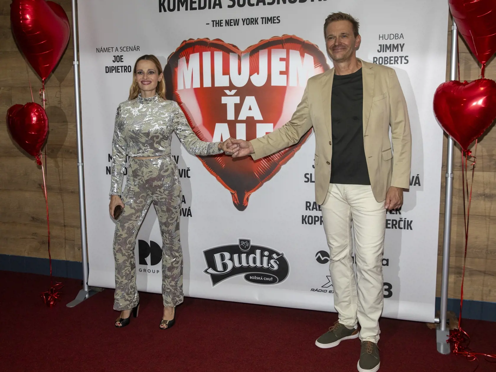 Na snímke je premiéra komediálneho muzikálu Milujem ťa ale.
Herečka Liv Bielovič a Martin Nikodým.