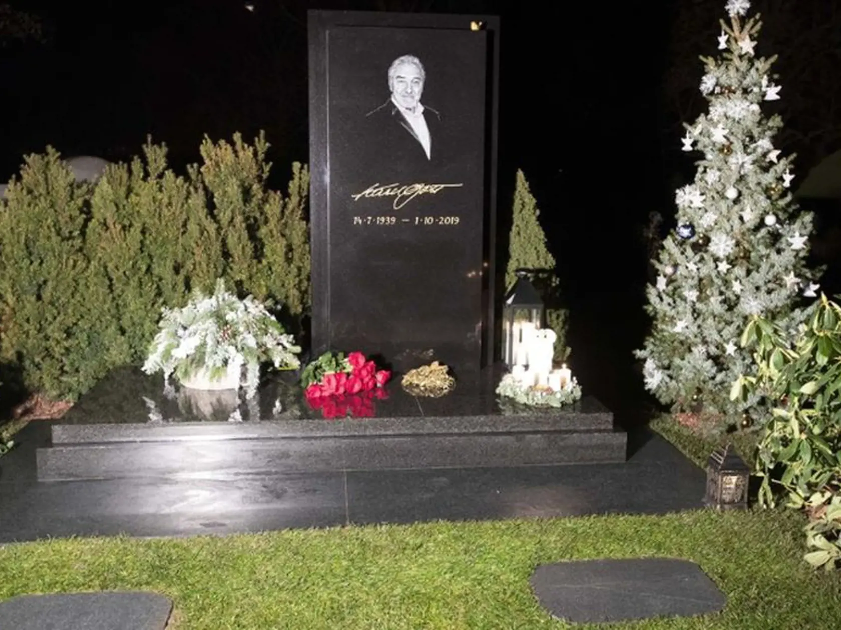 Spevák Karel Gott – †1. októbra 2019