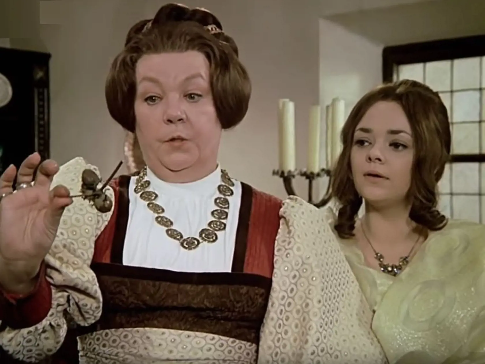 Rozprávka sa nakrúcala na drahý film, a preto režisér požadoval, aby sa všetky zábery natočili na prvý pokus.
