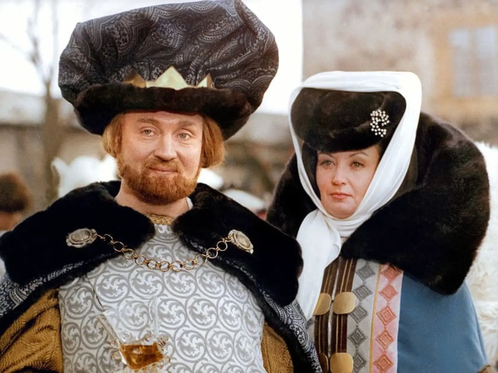 Herec Rolf Hoppe, ktorý hral v rozprávke kráľa, si v Drážďanoch si postavil vlastné divadlo.