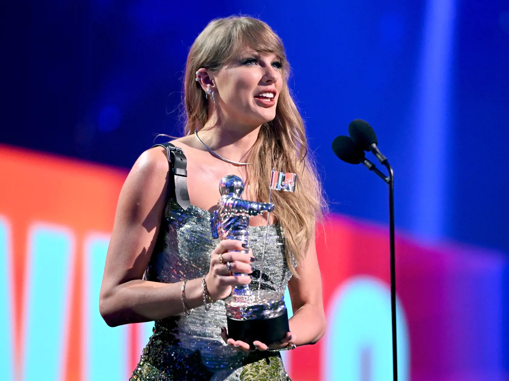 Muž (24) predával neexistujúce lístky napríklad na Taylor Swift.