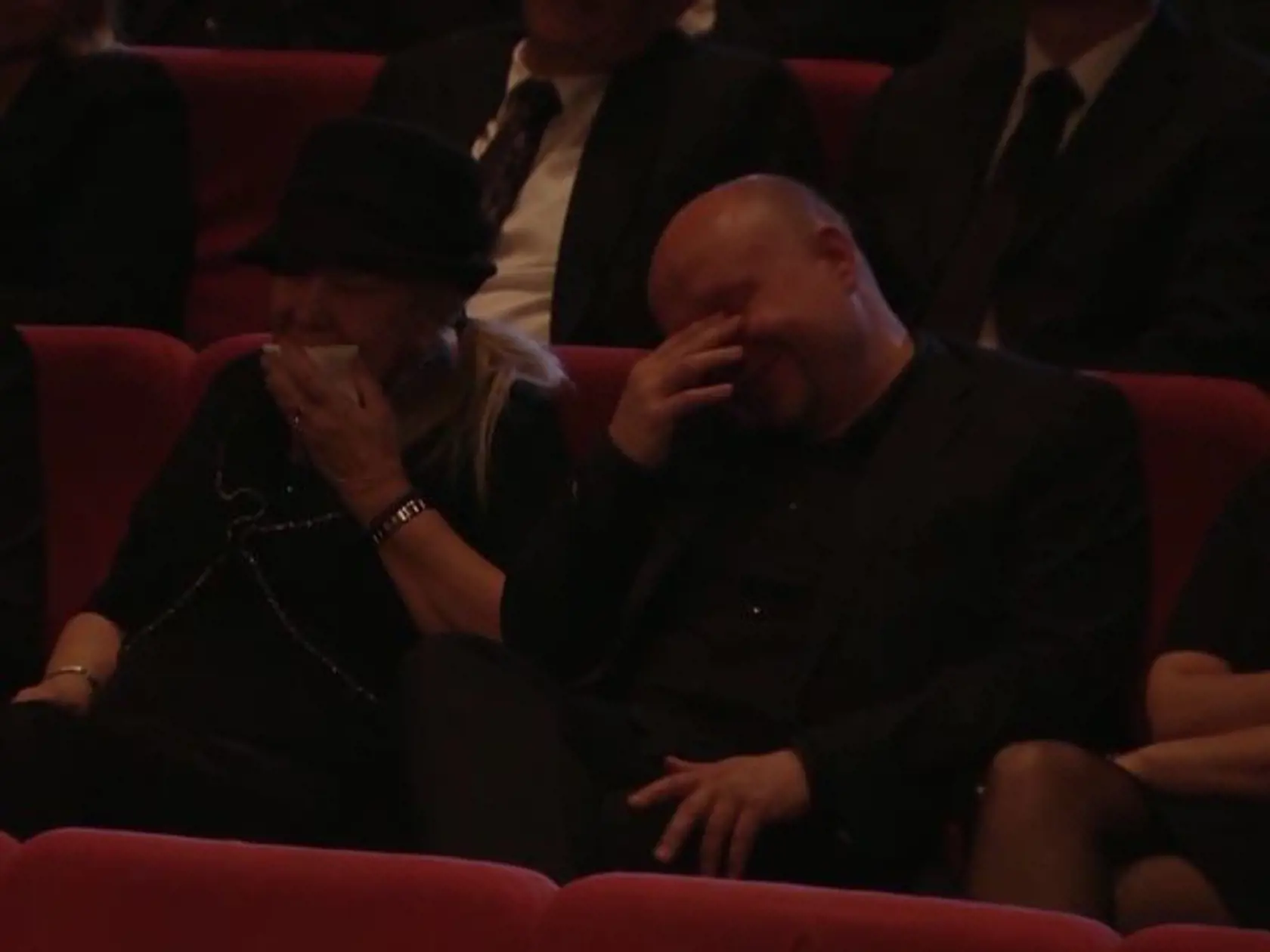 Počas pohrebu otca sa zlomený syn Marián zrútil. 