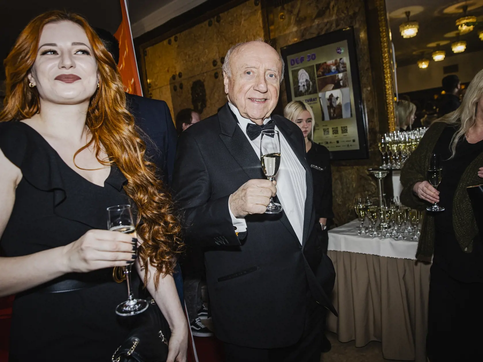 Na snímke Felix Slováček počas slávnostnej premiéry minisérie Iveta skutočný príbeh Ivety Bartošovej pokračuje, ktorá sa konala v pražskom kine Lucerna.