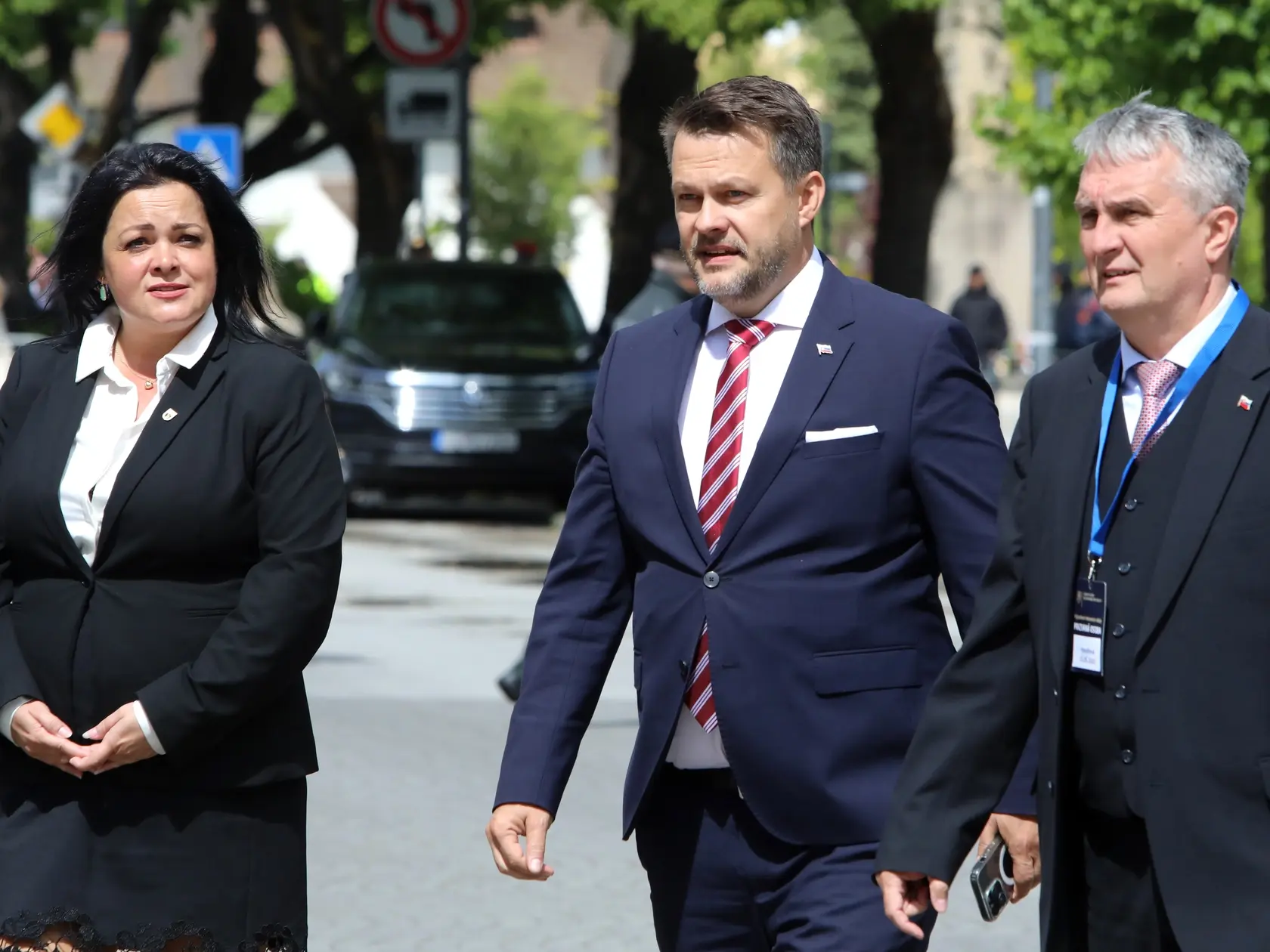 Na snímke minister investícií, regionálneho rozvoja a informatizácie SR Samuel Migaľ (nominant Smer-SD) prichádza na výjazdové rokovanie vlády SR v Handlovej vo štvrtok 15. mája 2025. FOTO TASR - Ján Krošlák
