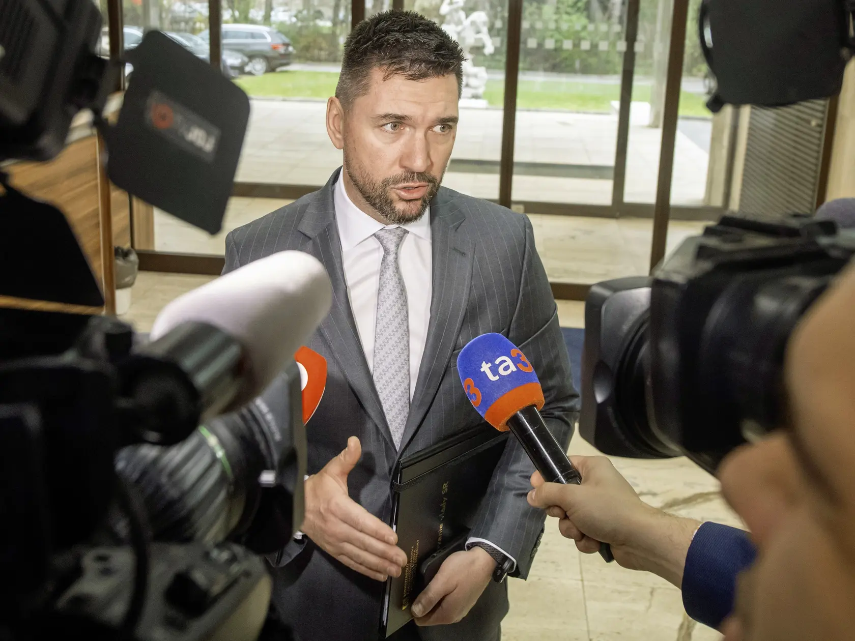 Richard Takáč vyzýva na dodržiavanie opatrení.
