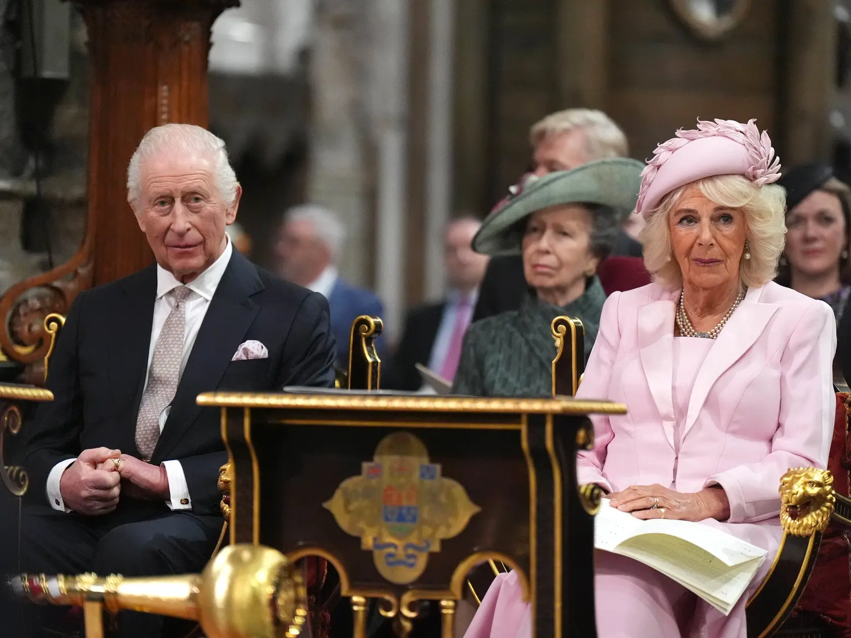 Kráľovná Camilla a kráľ Karol.