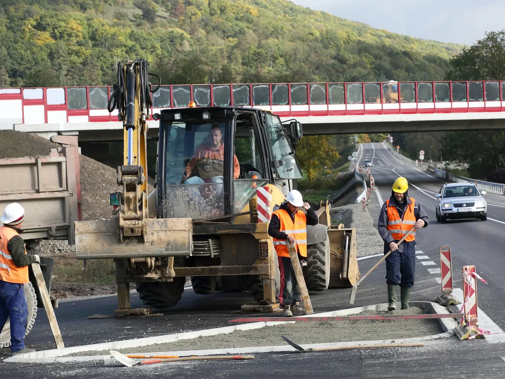 Absolútnou novinkou sú príplatky za prácu v sobotu a v nedeľu. Po novom si zamestnanec za odpracovaný víkendový deň polepší o vyše 22 eur. Ilustračné foto