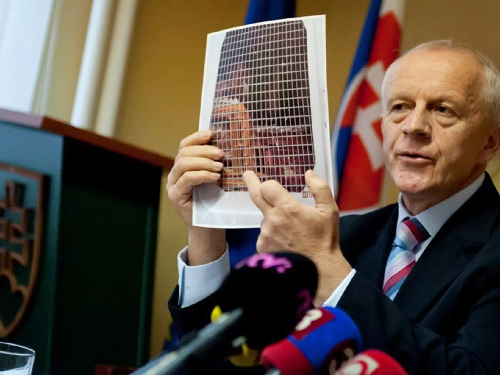 Riaditeľ Štátnej veterinárnej a potravinovej správy Jozef Bíreš na konferencii hovoril o falšovanom mede a kontrolách pouličných predajcov.
