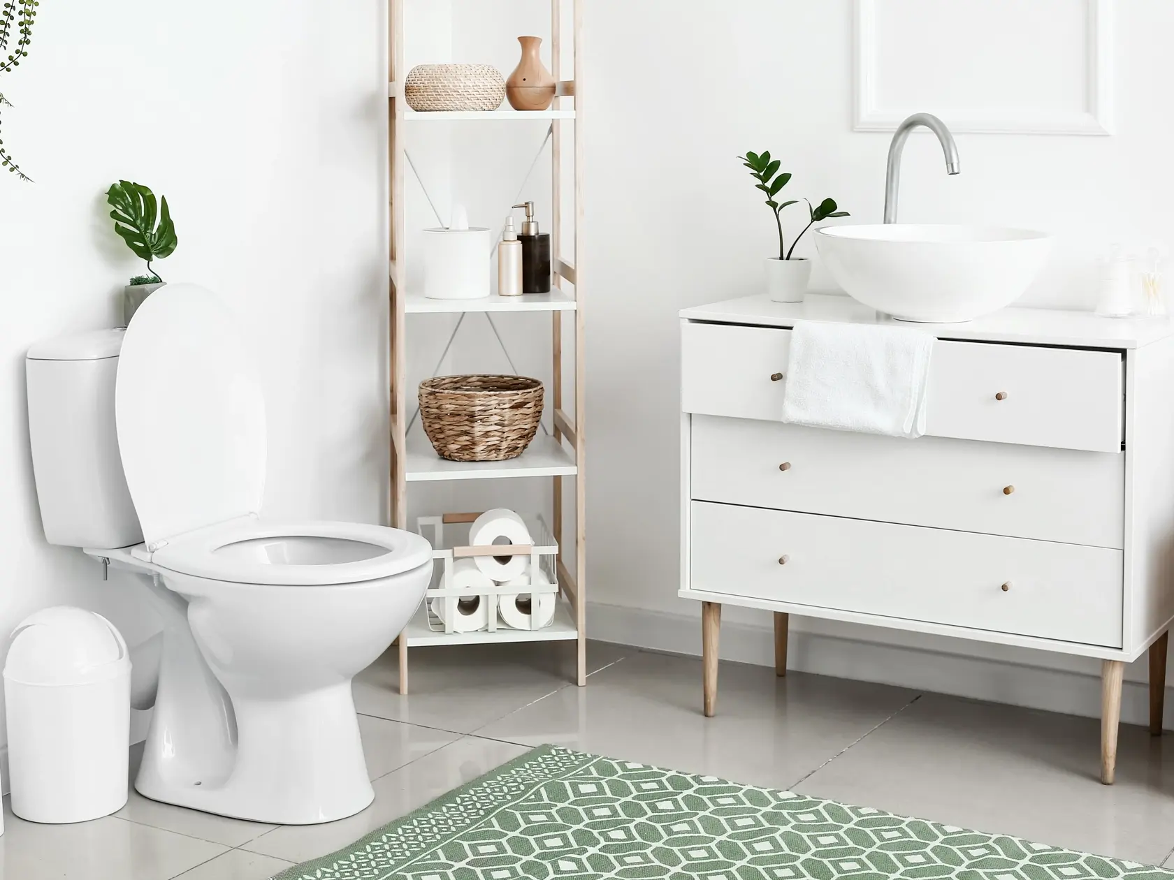 Interior,Of,White,Restroom,With,Toilet,Bowl,And,Chest,Of