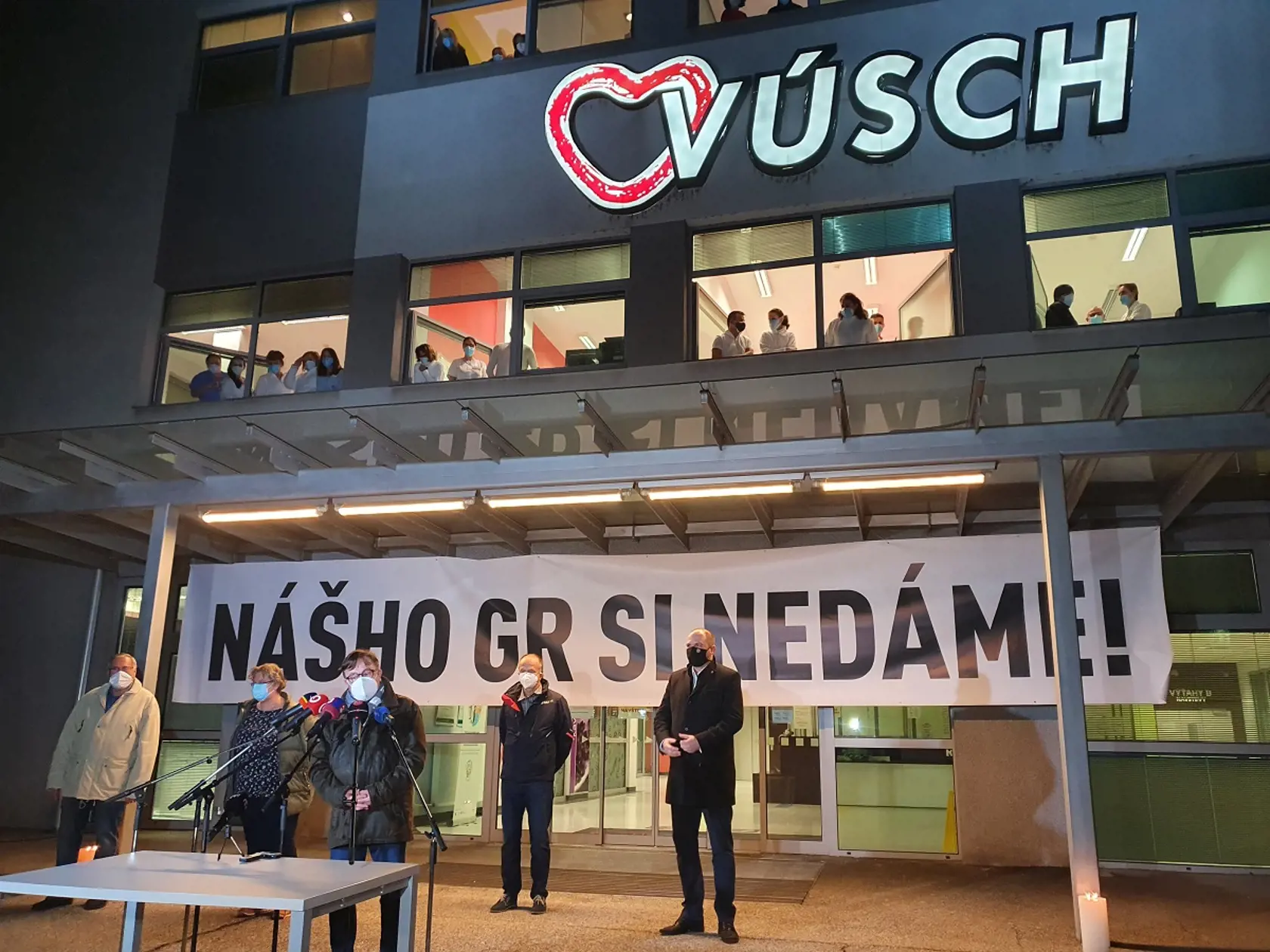 Protest proti odvolaniu riaditeľa VÚSCH v Košiciach.