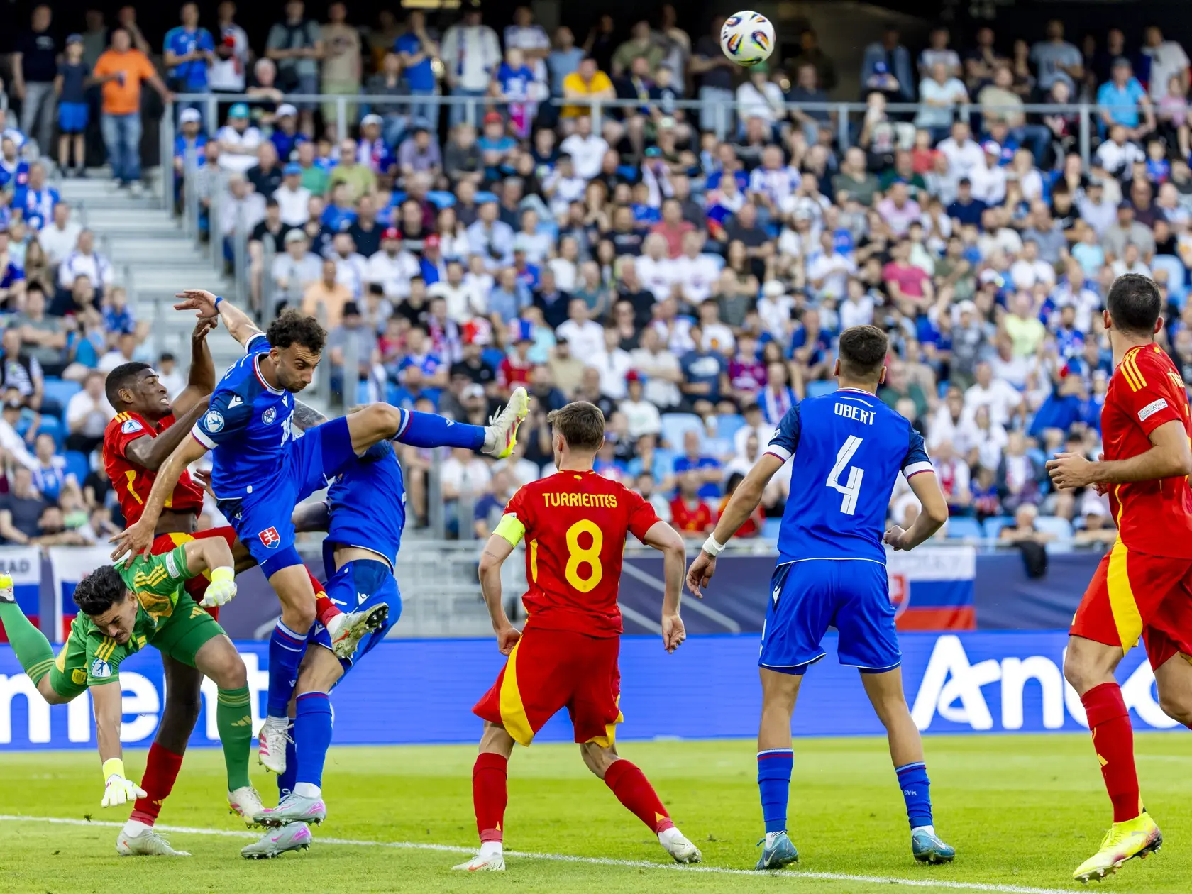 Prvý zápas slovenskej futbalovej reprezentácie na ME U21 2025 v Bratislave.