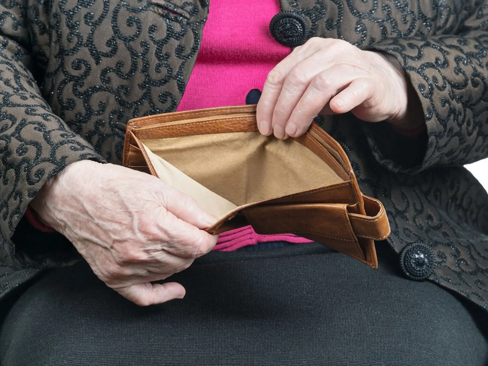 Väčšina slovenských seniorov žije z nízkeho dôchodku.