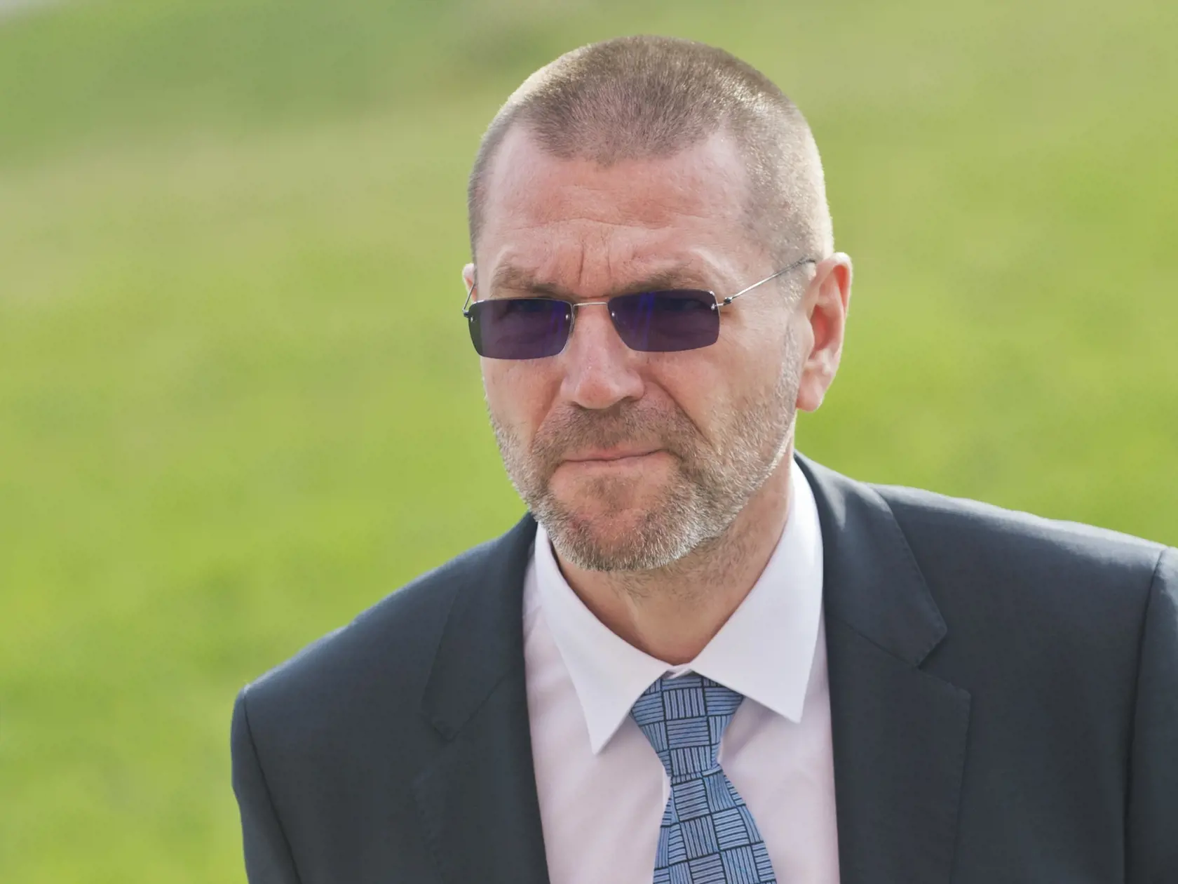 22. marca 2017:  Igor Štefanov prichádza na hlavné pojednávanie na Špecializovanom trestnom súde v Pezinku.