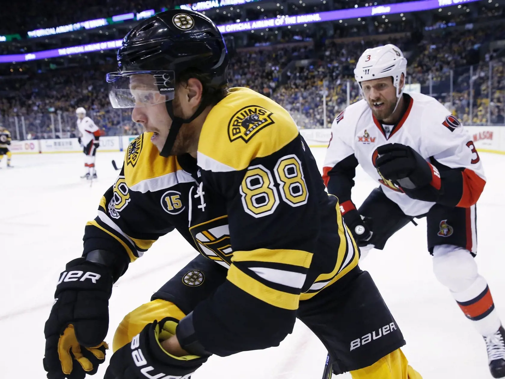 Pastrňák má za sebou skvelú sezónu a patrí medzi najväčšie hviezdy Bostonu. 