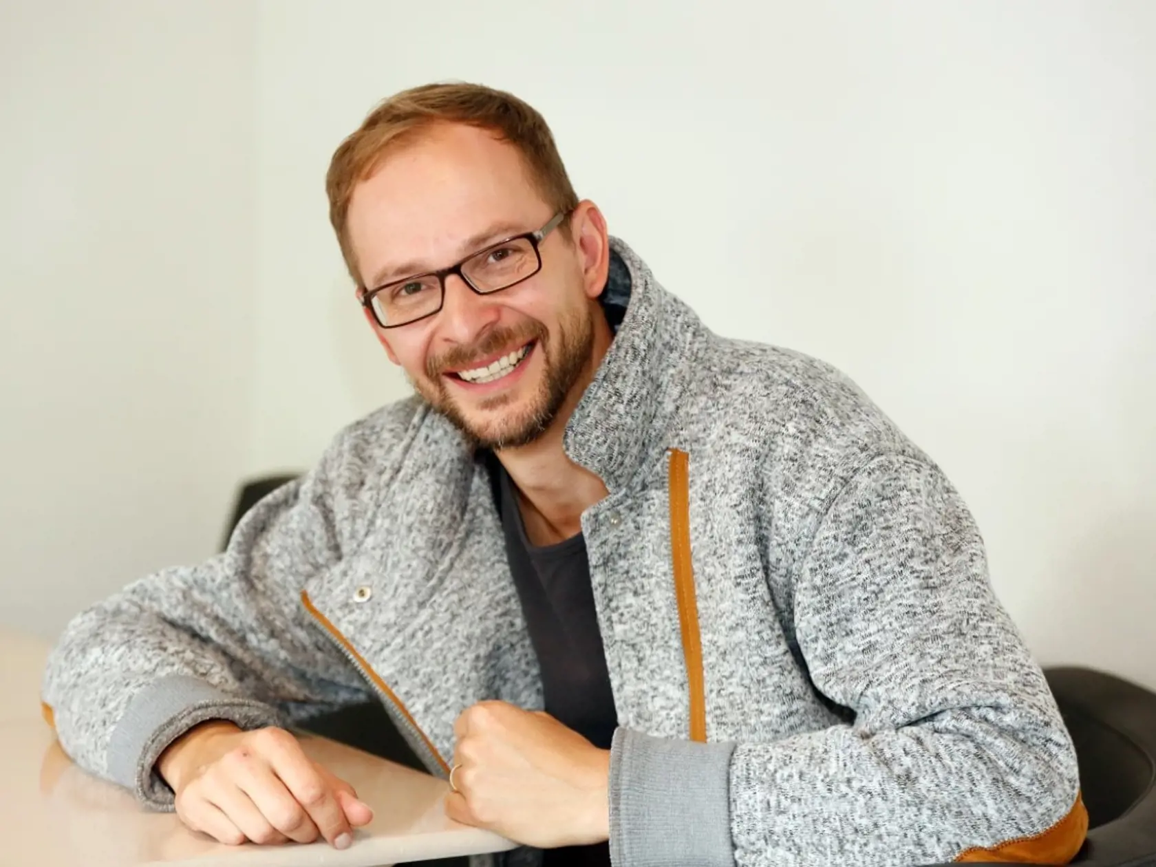 Radek Valenta dnes vyzerá úplne inak.