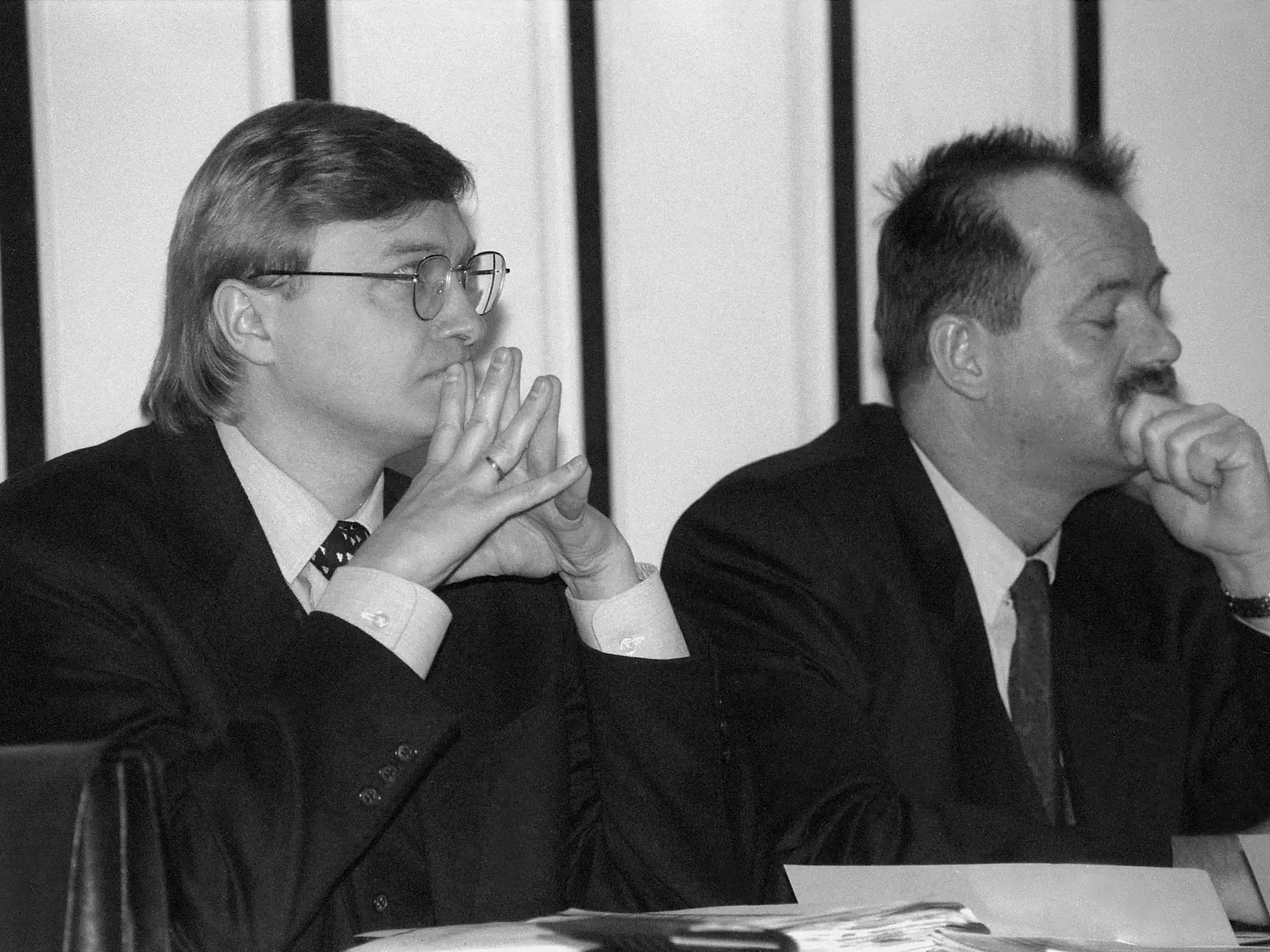 Na archívnej snímke z 24. apríla 1997 v Bratislave Najvyšší súd Slovenskej republiky (NS SR) o žalobe Michala Kováča mladšieho nerozhodol. Predseda senátu NS SR Stanislav Lehoťák 24. apríla v Bratislave odročil hlavné pojednávanie vo veci žaloby inžiniera Michala Kováča ml., ktorú v auguste 1996 podal na Ministerstve vnútra SR - odbor hraničnej a cudzineckej polície Prezídia policajného zboru