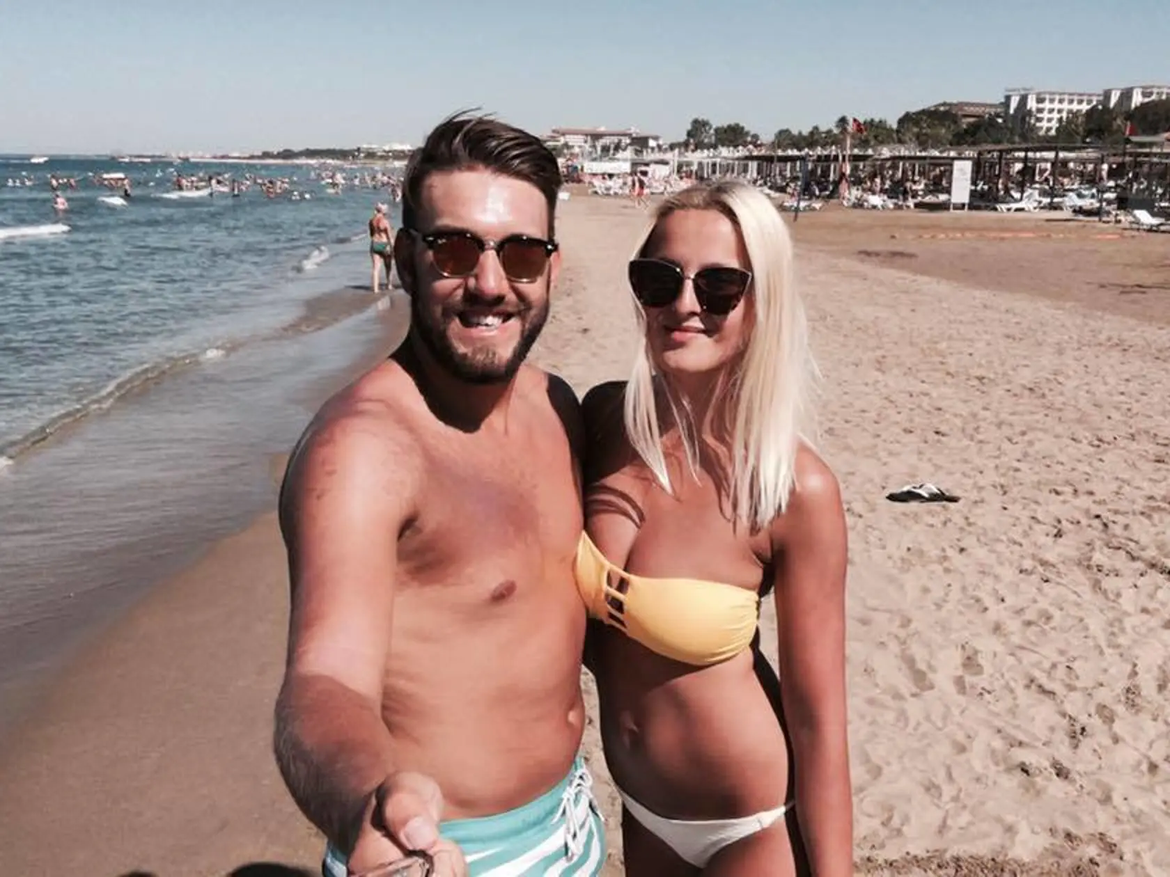 Pálffyho syn Denis tvorí s pôvabnou Denisou pár už niekoľko rokov a svoj vzťah sa pred pár dňami rozhodli spečatiť aj svadbou.